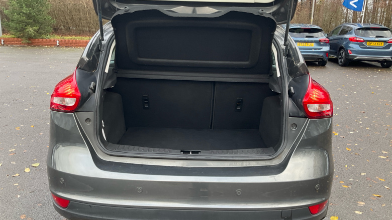 Ford Focus 1.0 EcoBoost 125 Titanium 5dr Petrol Hatchback